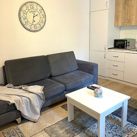 Apartment In The New Bazaar Of Tirana - Hana Blu Εξωτερικό φωτογραφία