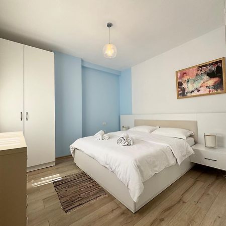 Apartment In The New Bazaar Of Tirana - Hana Blu Εξωτερικό φωτογραφία