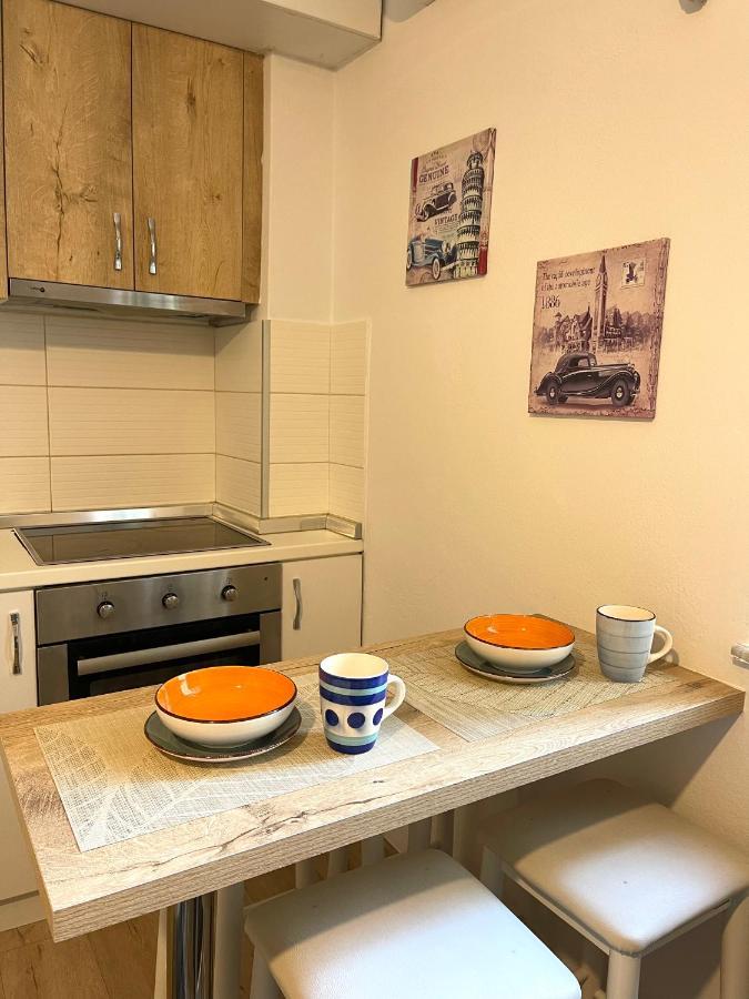 Apartment In The New Bazaar Of Tirana - Hana Blu Εξωτερικό φωτογραφία