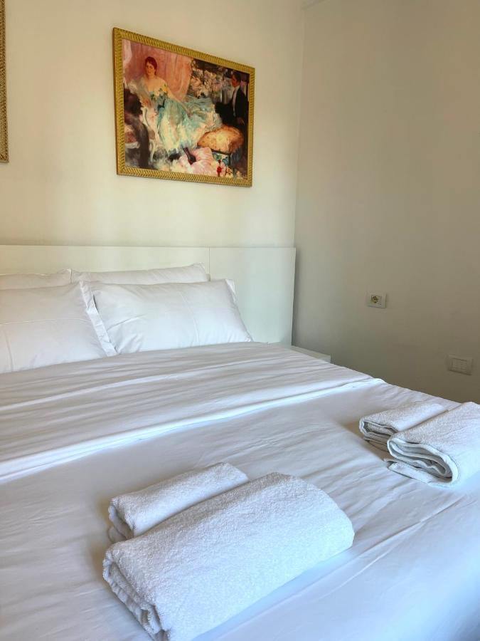 Apartment In The New Bazaar Of Tirana - Hana Blu Εξωτερικό φωτογραφία