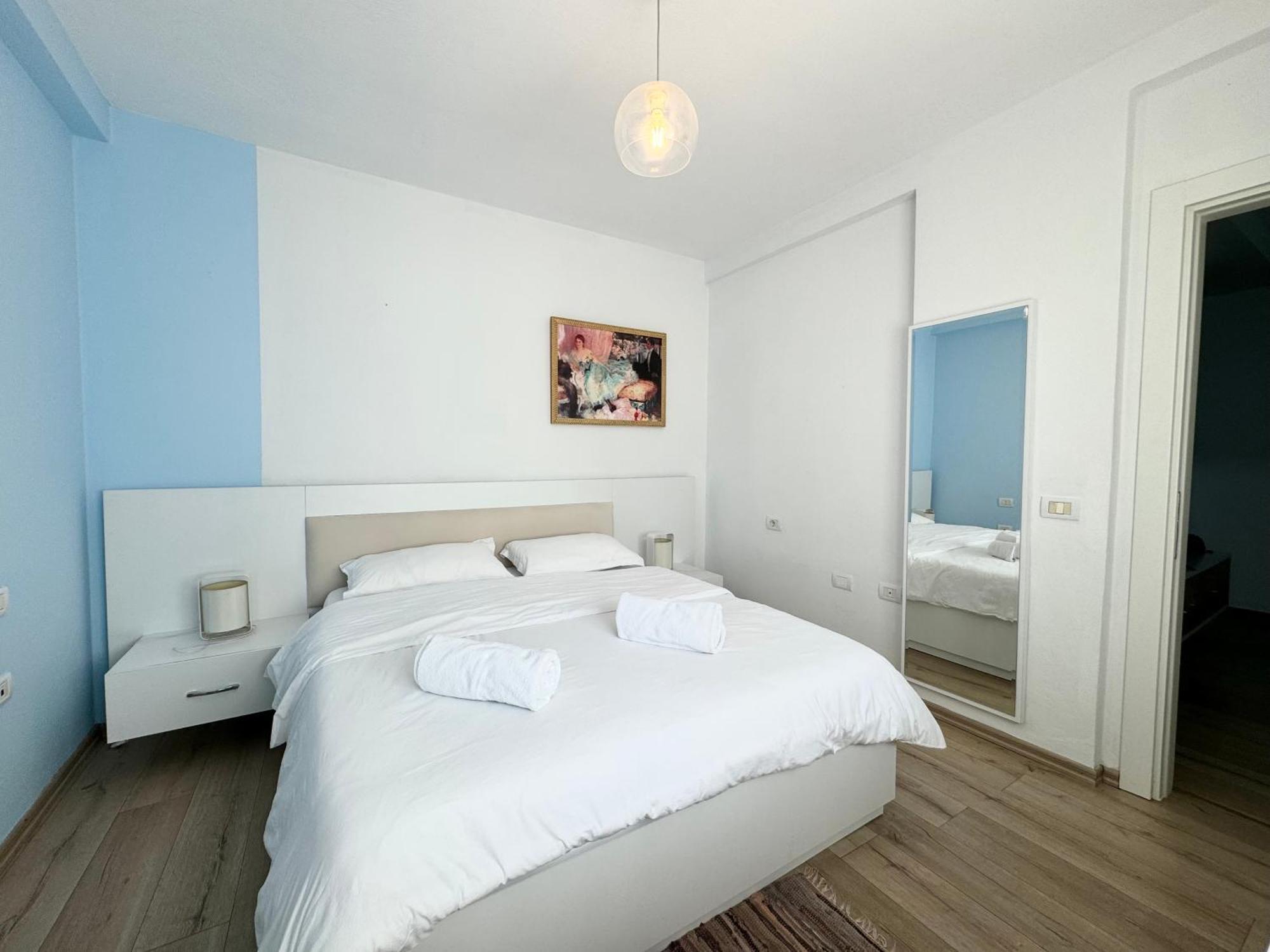 Apartment In The New Bazaar Of Tirana - Hana Blu Εξωτερικό φωτογραφία