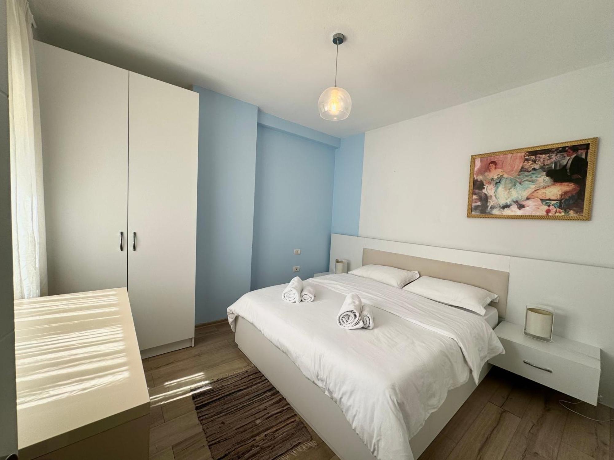 Apartment In The New Bazaar Of Tirana - Hana Blu Εξωτερικό φωτογραφία
