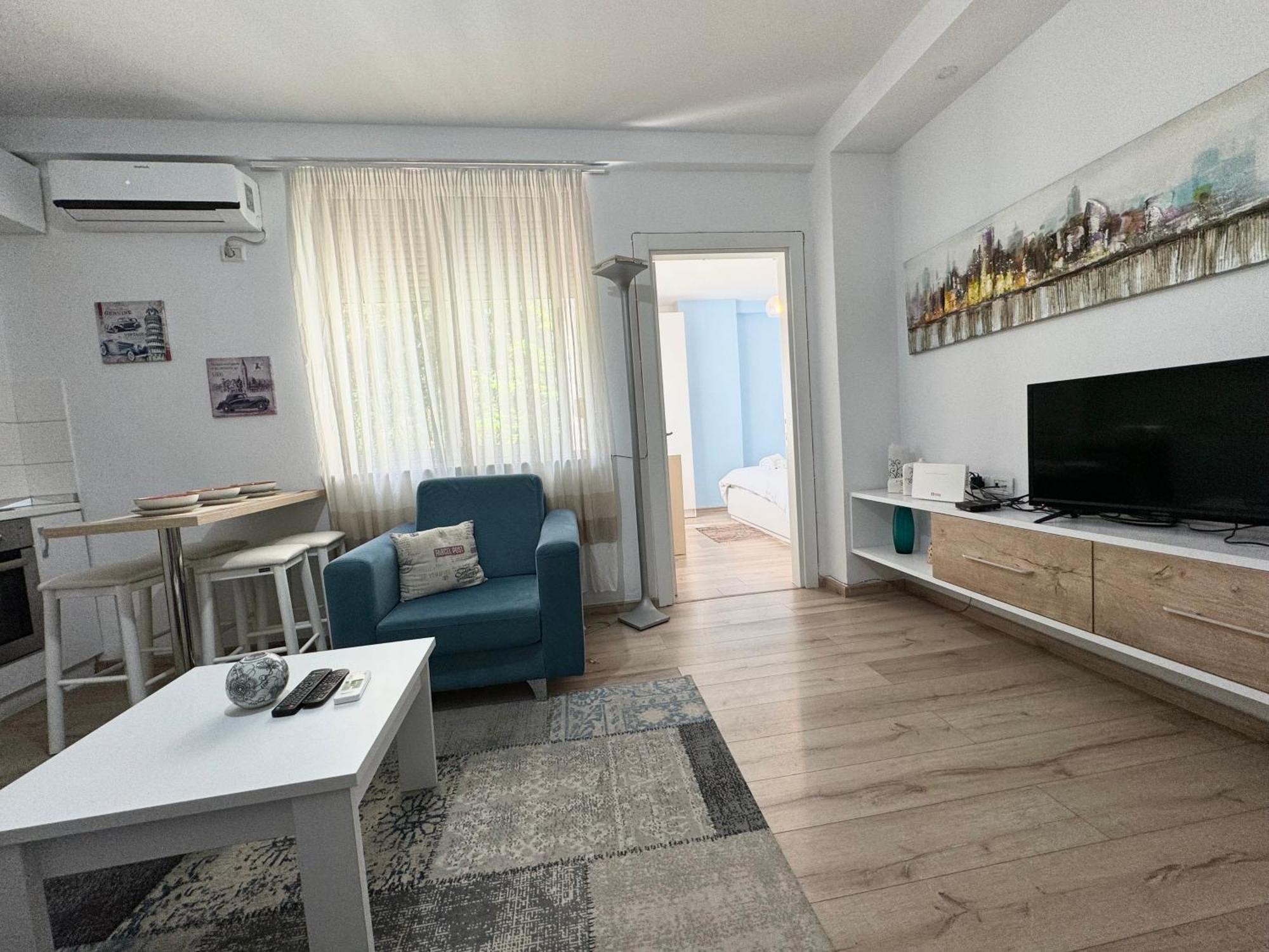 Apartment In The New Bazaar Of Tirana - Hana Blu Εξωτερικό φωτογραφία